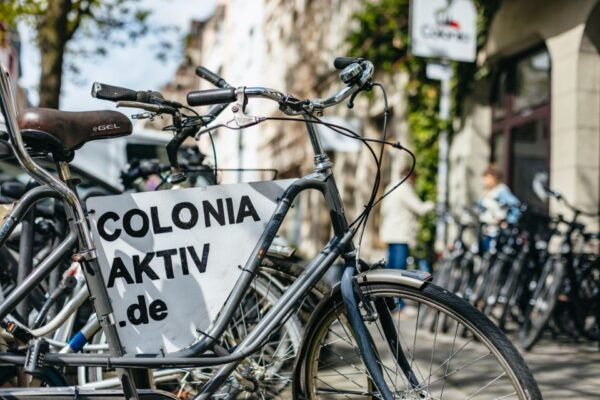 Cologne: Ehrenfeld Street Art Bike Tour - Take a Break in a Popular Local Café