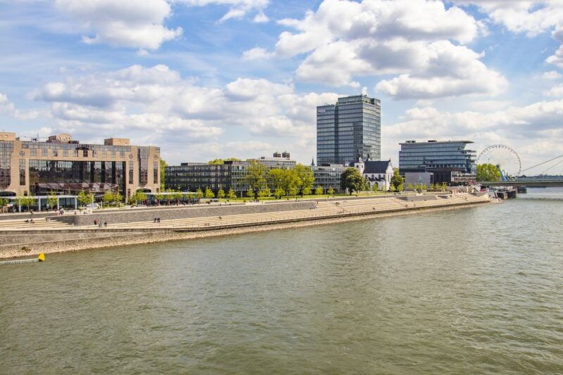 Cologne: Express Walk with a Local in 60 minutes - What the Tour Covers