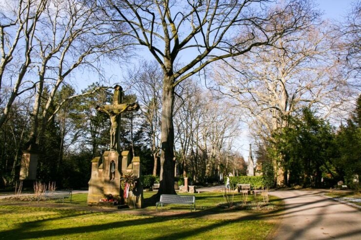 Cologne: Guided Tour of Melatenfriedhof - Experience Highlights