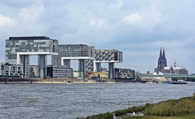 Cologne Highlights Privat Walking Tour & Panoramic Boat Trip - Similar Water Activities