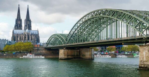 Cologne Highlights Privat Walking Tour & Panoramic Boat Trip - The Sum Up