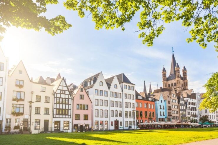 Cologne: Highlights Self-Guided Scavenger Hunt & Tour - Experience Highlights