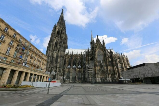 Cologne: Highlights Self-Guided Scavenger Hunt & Tour - Interactive Scavenger Hunt Details