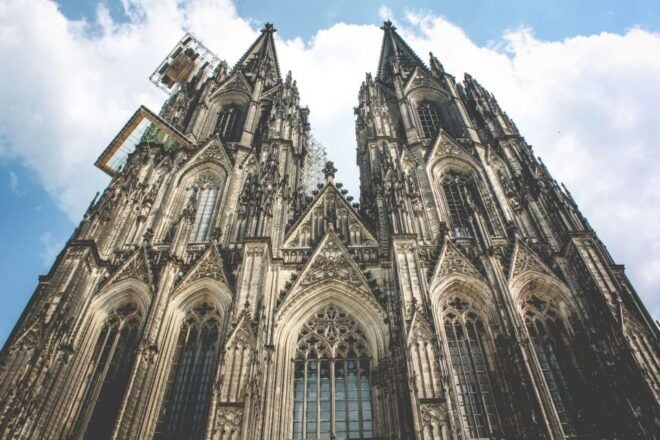Cologne: Highlights Self-Guided Scavenger Hunt & Tour - Reserve and Pay Later