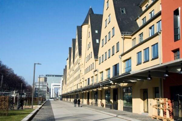 Cologne: Highlights Self-Guided Scavenger Hunt & Tour - Common Questions
