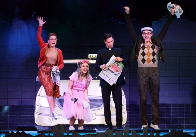 Cologne: 'Himmel and Kölle' Musical Tickets - Highlights