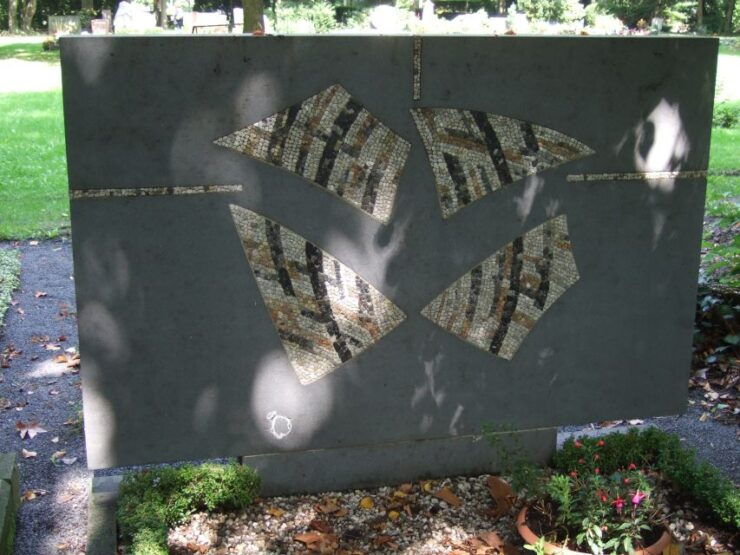 Cologne: Melaten Cemetery Tour in German - Activity Details