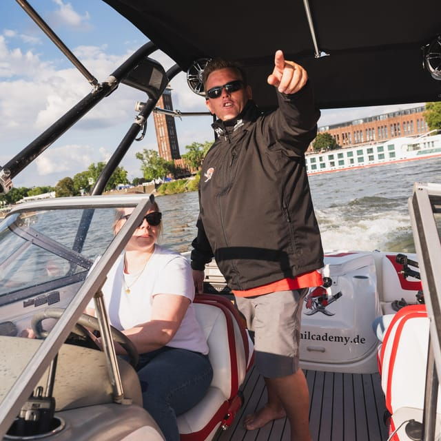 Cologne: Motorboat taster course - Why the Views Matter