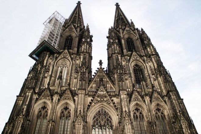 Cologne: Must-See Attractions Walking Tour - Itinerary Highlights