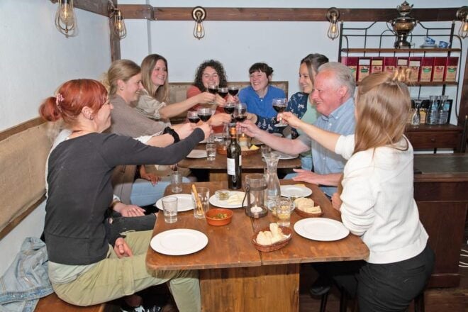 Cologne-Nippes: Wine Hopping (Wine Trip) - Booking and Cancellation Policy