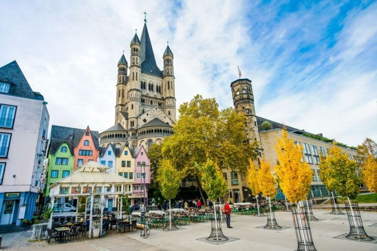 Cologne: Old Town Highlights Private Walking Tour - Tour Experience