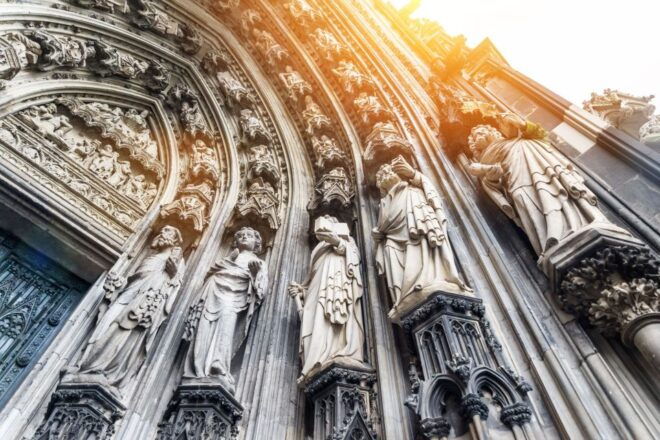 Cologne: Old Town Highlights Private Walking Tour - Tour Highlights