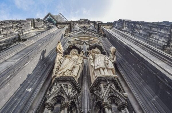 Cologne: Old Town Highlights Walking Tour - Largest Romanesque Church in Cologne