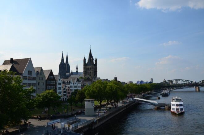 Cologne - Old Town Historic Walking Tour - Famous Shopping Streets