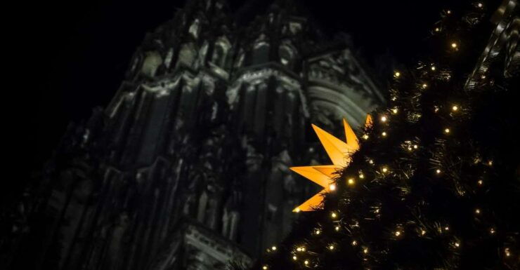 Cologne: Private Christmas Market Tour - Tour Details