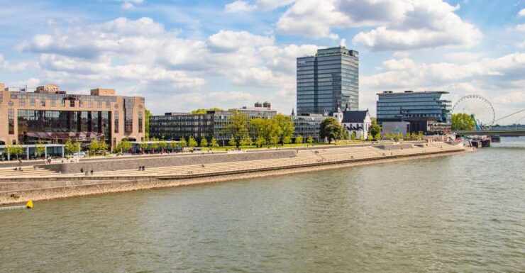 Cologne: Private Exclusive History Tour With a Local Expert - Experience the Charm of Colognes Historic Landmarks