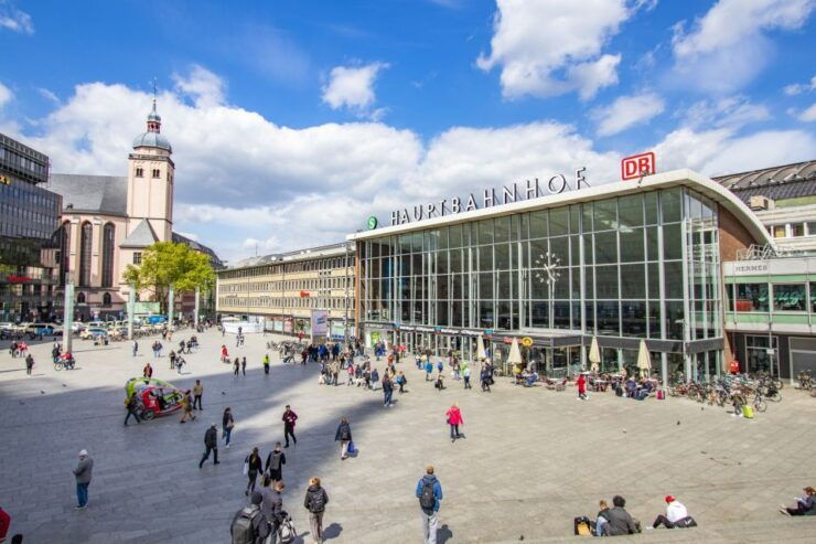 Cologne: Private Exclusive History Tour With a Local Expert - Uncover the Hidden Stories Behind Cologne Cathedral