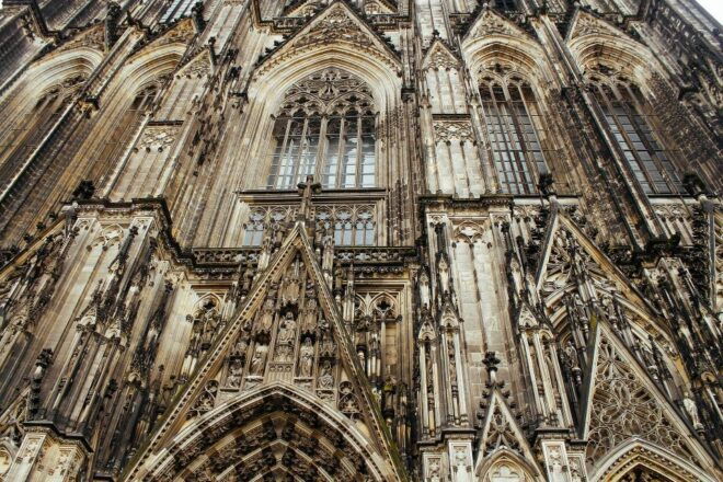 Cologne: Private Guided Walking Tour - Tour Duration and Availability