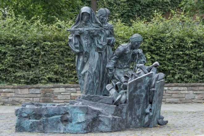Cologne: Private Jewish Holocaust History Walking Tour - Related Experiences