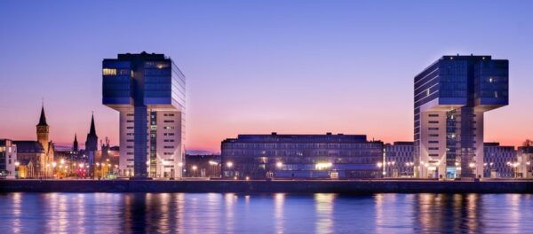 Cologne: Rhine River Winter Cruise With Festive Music - Tips for a Great Experience