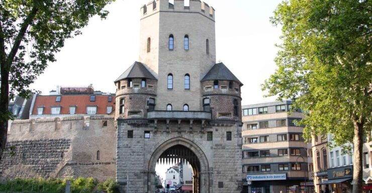 Cologne: South Cologne Walking Tour With Brewery Visit - Experience