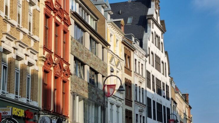 Cologne: Southside Severinsquarter Guided Tour in German - Tour Highlights