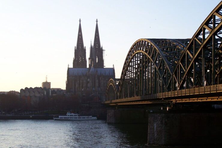 Cologne: Walking Tour With Brewery Visit & Beer Tasting - Experience Highlights
