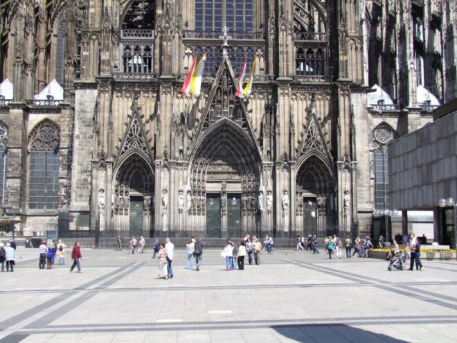 Cologne: Walking Tour With Brewery Visit & Beer Tasting - Itinerary and Starting Location