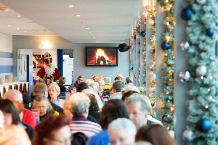 Cologne: Winter Afternoon Boat Cruise on the Rhine - Free Cancellation and Flexible Booking