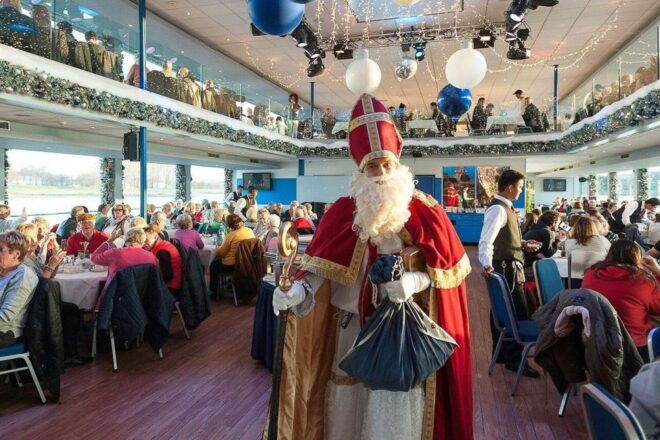 Cologne: Winter Afternoon Boat Cruise on the Rhine - Common Questions