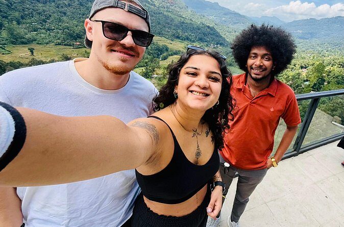 Colombo Airport (CMB) To Colombo City.Private Taxi - The Itinerary and Experience