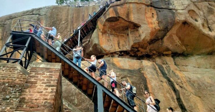 Colombo: All Inclusive Sigiriya & National Park Day Safari - Booking and Cancellation Policies