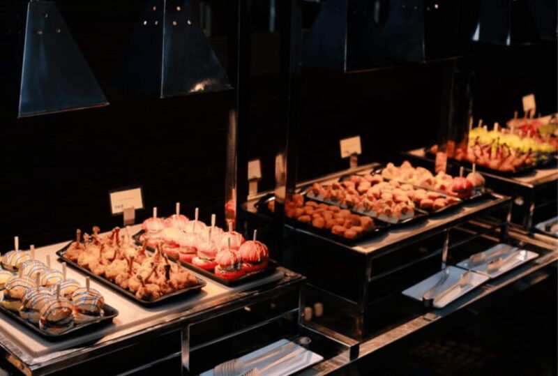 Colombo: Cinnamon Life Grand Buffet with Beverage - Practical Tips for Visiting