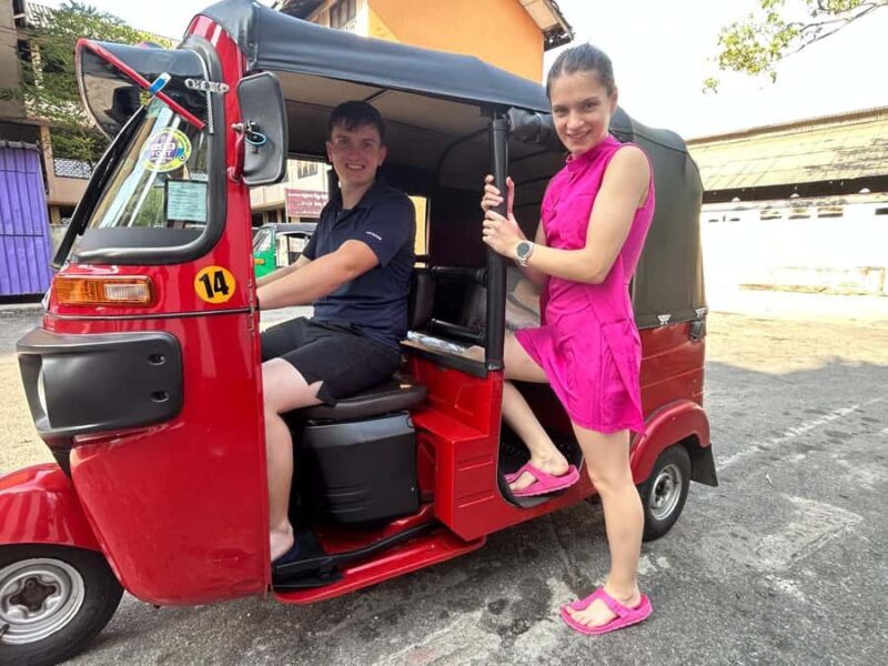 Colombo City guided Tour by Tuk Tuk with Entry Tickets - The Sum Up