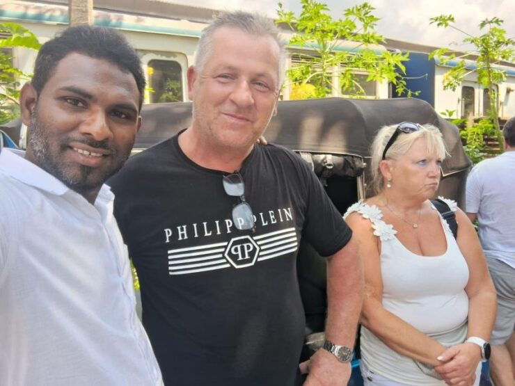 Colombo: City Highlights Guiding Private Tour by Tuk Tuk - Tour Duration and Language