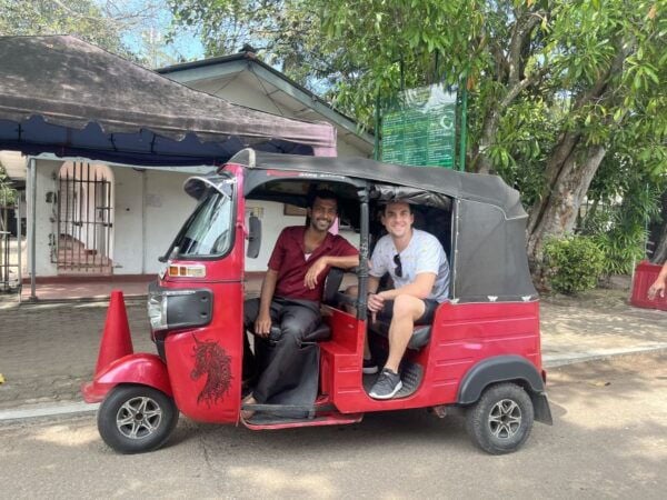 Colombo: City Sightseeing Tour by Tuk-Tuk With Pickup - Reviews and Recommendations