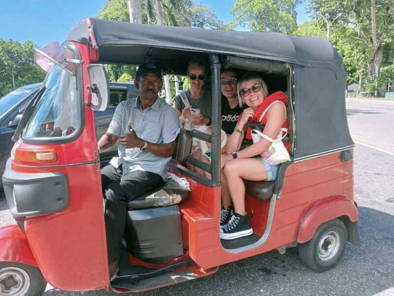 Colombo City Tour by Tuk Tuk - FAQ