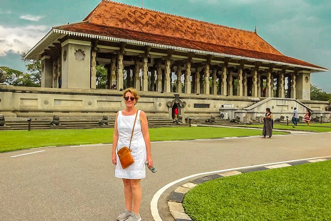 Colombo City Tour From Colombo Seaport - Review and Rating