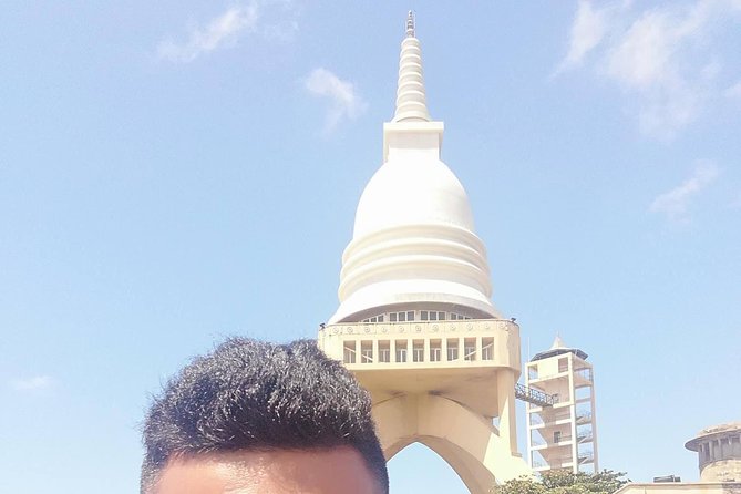 Colombo City Tour With Experience Chauffeur - Meeting and Pickup