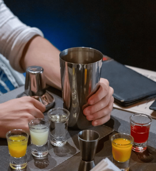 Colombo: Cocktail Making Experience + Free Tapas! - Tips for a Memorable Experience