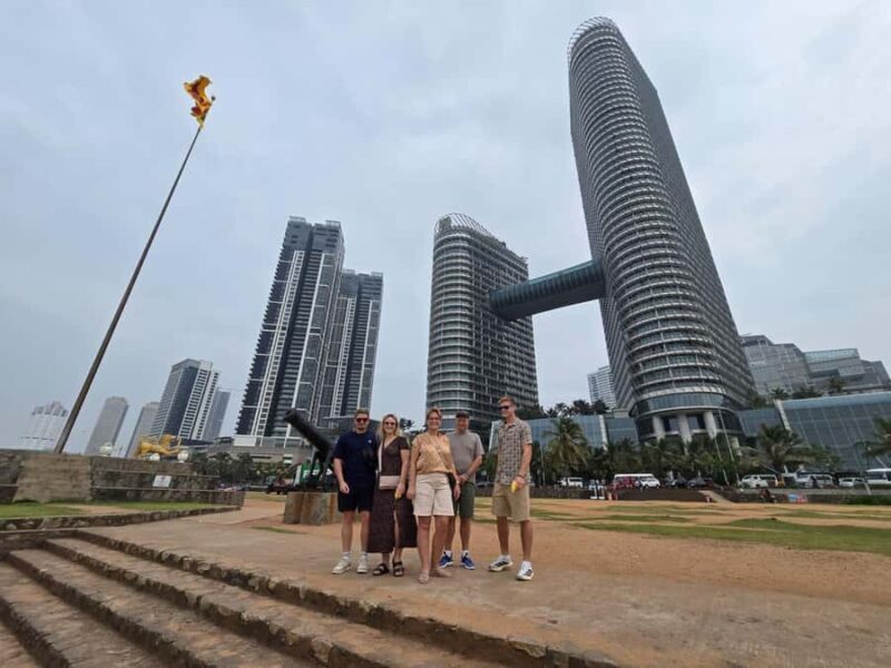 Colombo Cultural and Heritage for Solo Travelers Bike Tour - The Sum Up