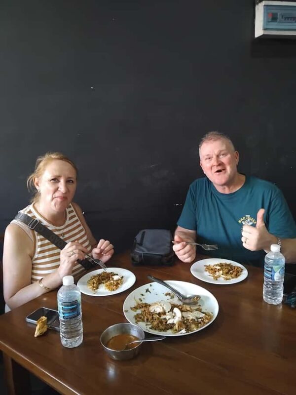 Colombo Express Street Food Tour with 10 + Tastings - Practical Details and Tips