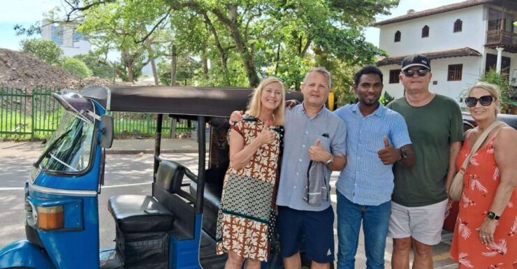 Colombo: From Sightseeing and Shopping Tour by Tuk Tuk - Tour Overview