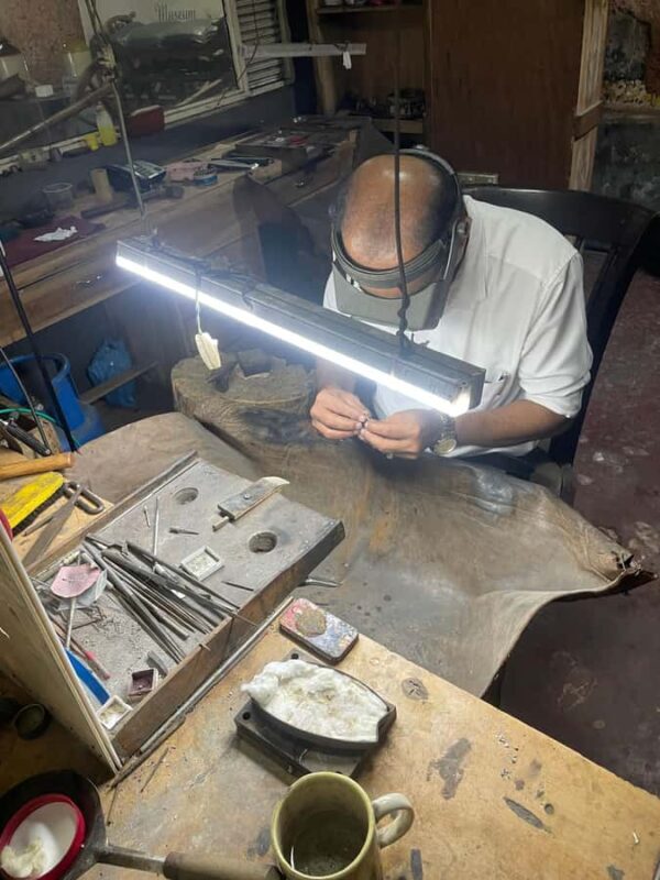 Colombo: Gem Museum and Factory Tour with Port Pickup - Practical Considerations