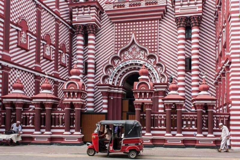 Colombo Half-Day City Tour by Tuk Tuk - An Introduction to Colombo in a New Way