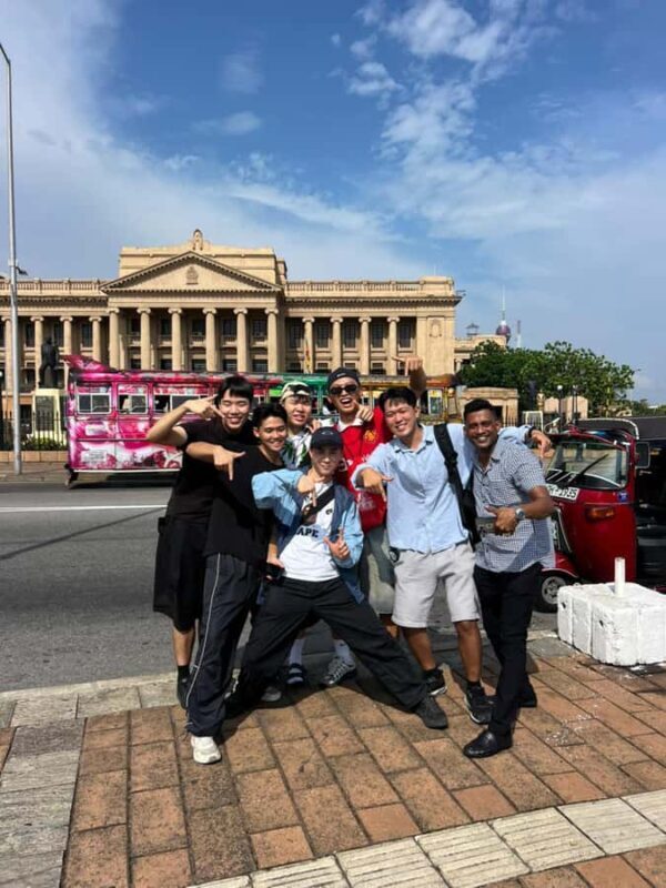 Colombo: Hidden Architecture and Street Art Tuk-Tuk Tour - Why This Tour Is Worth Considering