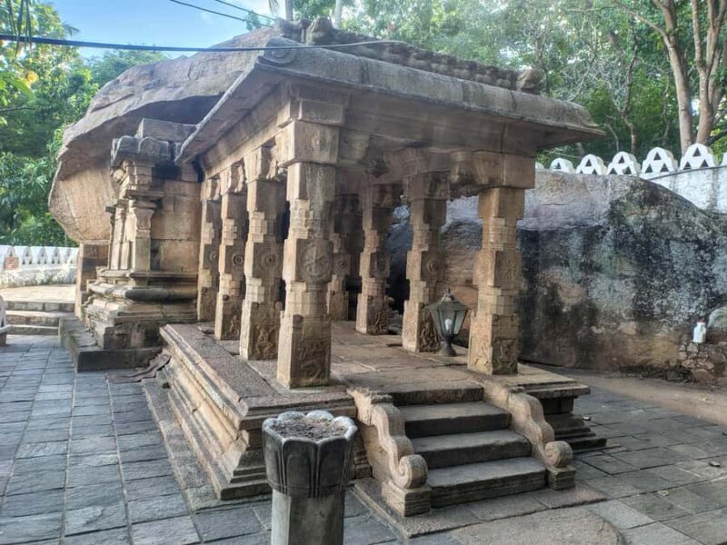 Colombo: Kandy Temple & Ridi Viharaya( Silver Temple) - Good To Know