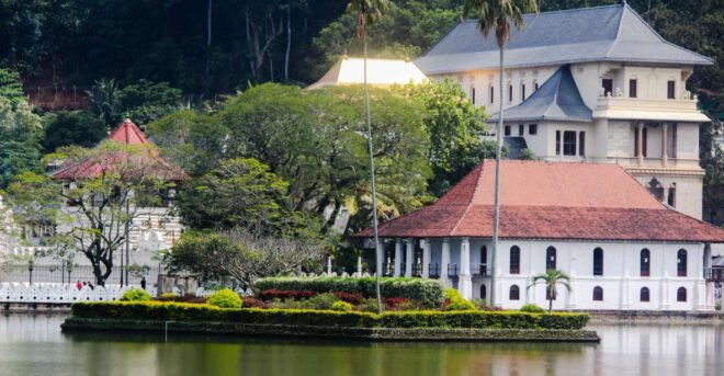 Colombo or Negombo: Temple of the Tooth Kandy Day Trip - Itinerary Highlights