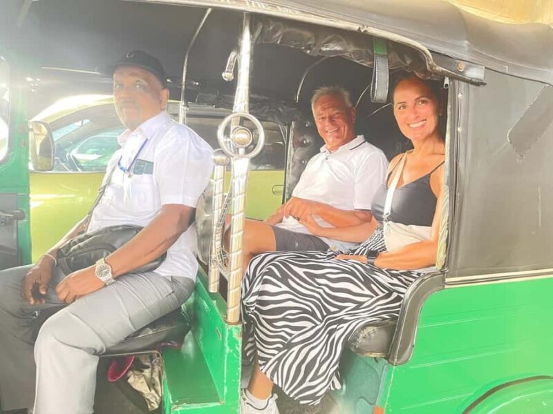 Colombo: Private Guided Tour of the City by Tuk with Tickets - Why Choose a Tuk-Tuk Tour for Colombo?