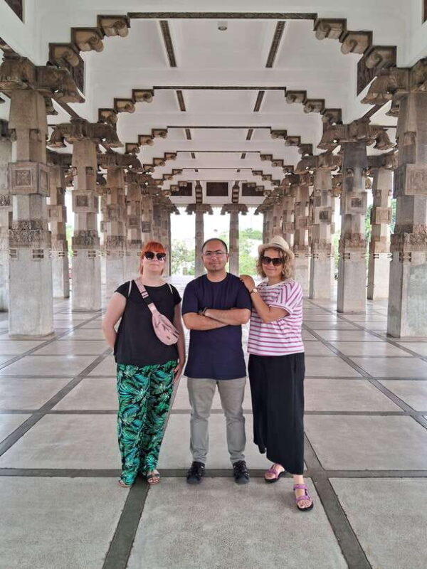 Colombo: Private Guided Tuk Tuk City Tour with Hotel Pickup - What Makes This Tour Stand Out